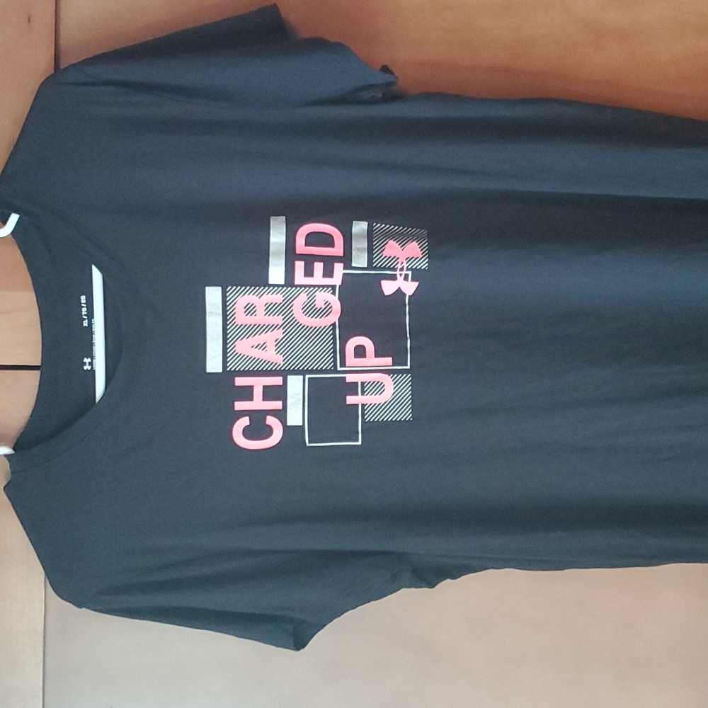 🛍 Under Armour t-shirt - Picture 2 of 4